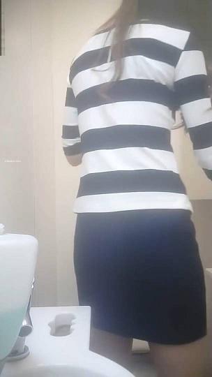 商场~写字楼~厕拍完美近视角偷拍近百位露脸113