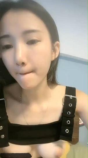 美女挑逗直播 露逼和菊花出来给大家看