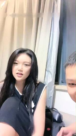 170小女子床上呻吟不断