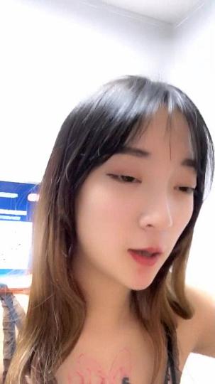 我的淫荡刺青女友