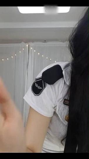 身材火辣的美女主播的制服舞蹈秀1