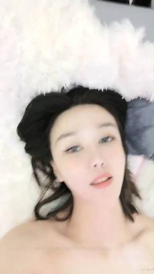 高颜值素颜性感美女摸奶扣逼脱衣热舞秀  舌头让人看了幻想联翩啊5