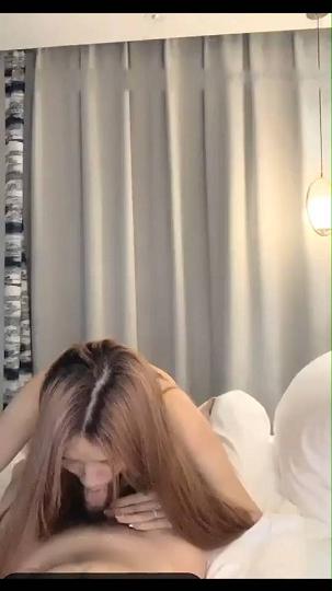 亲哥跟零零年亲妹激情床上啪啪x