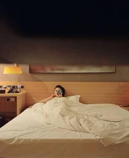 大屌猛男爆插人妻少妇