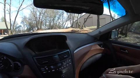 又一个出国吃洋屌的妹子 大白天跑去别人院子里露天操逼 还被用手机录了下来