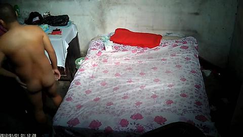 【街边爱情故事】工地大哥晒的有点黑，战斗力还不错