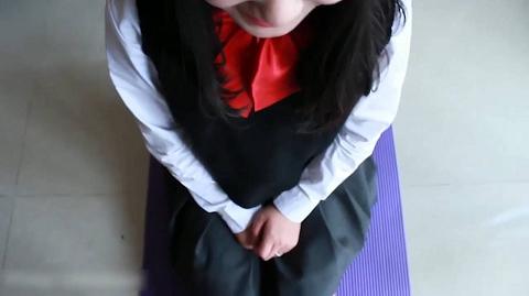 98年极品嫩妹居家地板啪