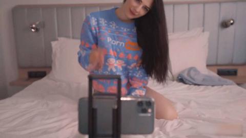 饥渴女孩玩双龙高潮好几次