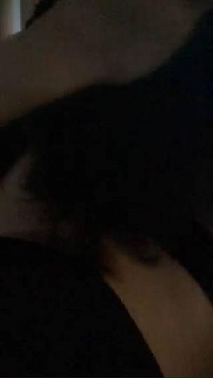 喜欢给我口交，舔脚   爱爱的时候深情的望着我的样子真可爱