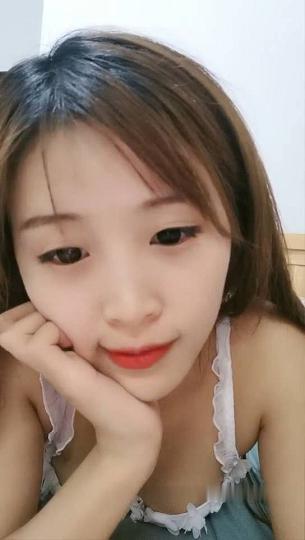 蕾丝裙女主播自拍与男友做爱全过程  叫的好骚 各种姿势都试了一遍