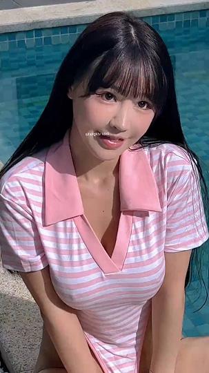 11月最新西双版纳条纹泳衣凸点勒B11.avi