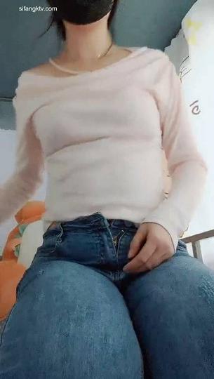 超骚大三学生妹曦曦曦曦_20221124-192130-263_new.avi