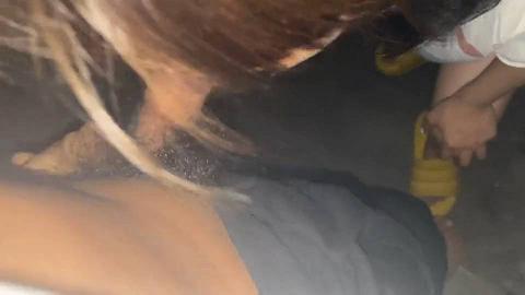 P站国人熟女Porno_bitch肥臀大奶第一次野战太刺激了给我点赞-Pornhub.com