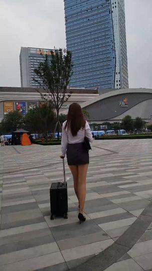 柚子猫Yuzukitty-油亮无缝黑丝-日常足交啪啪