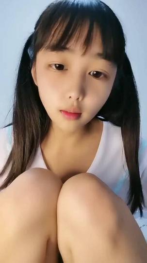 从萝莉，到孕期，到生完变回萝莉。给大佬们发福利了萝莉2002-20211127173846