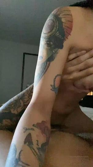 拍摄视角独特的亚裔媚外女averyblack5e2e25c8518a9c9d779ec-psEPQhGg