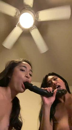 拍摄视角独特的亚裔媚外女averyblack5dd105637dd9b8eba014d-3eiGcgAL