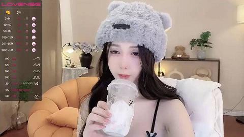 stripchatDeepEggs极品女神_清纯反差_细长美腿_跳蛋猛震83306615_DeepEggs_20221128_193159