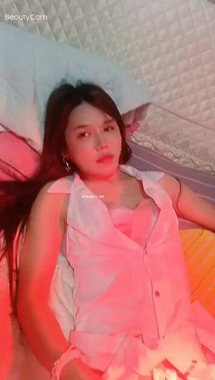 私密电报付费群贵宾席专属福利~长沙极品网红CD美佳琪露脸私拍~男女妖三性~混交5P群魔乱舞185.avi