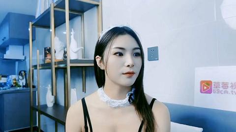 国产视频明星颜值气质美女大学生勤工俭学兼职做家政性感女仆清完卫生给男雇主清肉棒