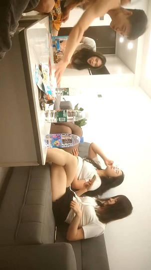 淫乱混战s1718344007