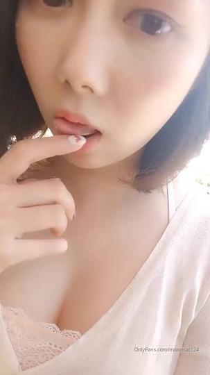 麻豆系列罗瑾萱mooncat124-2020-03-31-5e82e4187bbfe6517e24b_source