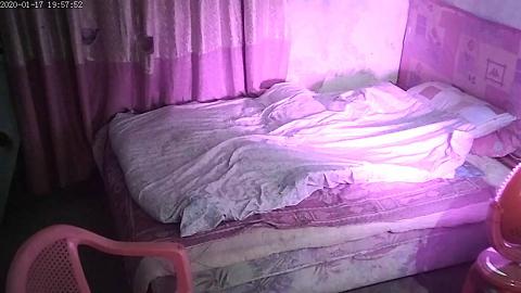 城中村几个颜值姐妹租用民房改专用炮房为各个年龄段的男性提供快餐服务有个极品干这个可惜了new_2023125