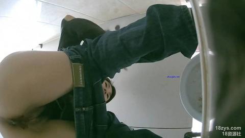 学生公寓附近女厕全景偷拍20230309093711_0000118.mov