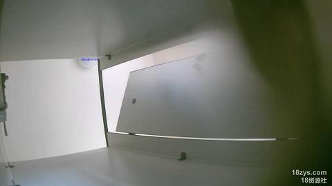 学生公寓附近女厕全景偷拍20230308134709_000036_Cut.mov