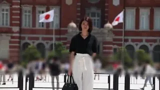 挨春藥弄到發情的女教師穿著小短褲抵在棒上