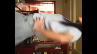 天然大年夜奶艺校标致高挑长发美男自屋客堂渐渐脱衣走秀 未几说了 秒懂下吧