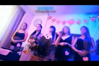 九一王老板一0月最新-狂超高颜值三六E大年夜白奶西西里的表妹,说我想每天给你,我要飞腾了,我要我要