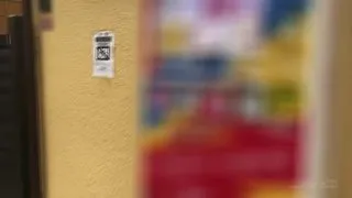 「えっちに興味あるんですけど 処女なんです…」コンドーム自販機で避妊具を買っていた女子○生にインタビュー