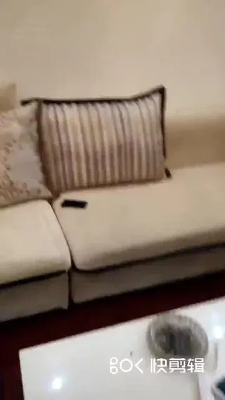 自拍福利颜值不错短发妹子双人啪啪沙发上大年夜力猛襙弄完再到浴室后进抽插很是诱惑喜好不要错过 avi第0一集