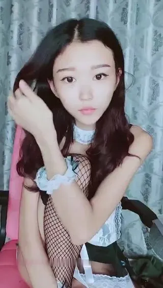 颜值不错长相甜美苗条妹子诱惑情趣女仆装网袜露B自摸扭解缆体很是诱人很是诱惑喜好不要错过第0二集