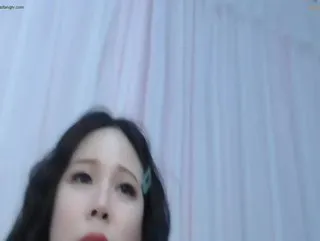 UT直播平台双女震动登场主播庄庄堂姐气质夺目买一送一弄法更多更诱惑第0四集