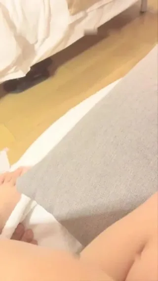 小可爱平台 原卡哇伊 高颜值美男主播小泬种草莓和炮友双人豪情啪啪秀口-交啪啪非常诱人第0三集