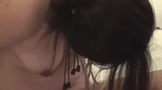 香港鄙陋摄影师KK系列酒店开房私拍国模小邓边拍边襙各类东西调教第0五集