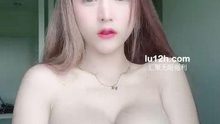 泰国女神aom_yumionlyfans付费私拍福利，又大又白的小白兔