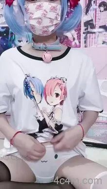 莉莉酱-黑白丝袜自拍