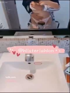 wisteria是谁？wisteria是反差网红女神，这一部私拍福利视频中，wisteria人前是女神，人后却是jp