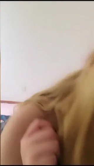 金髮大年夜胸美男主播豹紋情趣裝誘惑自蔚大年夜秀