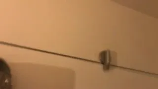 学院校花跟大年夜jb男伴侣往餐馆吃饭 饥渴的她偷偷在厕所里豪情啪啪啪 露脸一看公然是烧B一枚