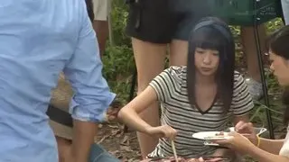 レイブパーティー中の素人ギャルに媚薬进りのお酒を振舞っ