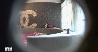 酒店炮房偷拍金链哥和单位长发美Ru少妇豪情各类姿式把妹子襙舒畅了