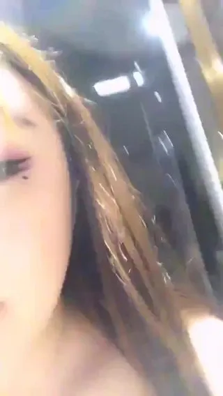 猛襙本身的小泬很爽吧一