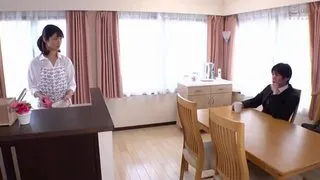 不倫相手に夢中で俺をイヤがる妻に何度も中出し 寝取りがえし 夫の特権を襙纵して妻が出かける直前に強襲FUCK 体舐めまくりセックス 危険日中出しetc