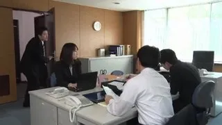 新卒社員を虜にする  お掃除おばさんのスッポン吸引フェラ 円城ひとみ