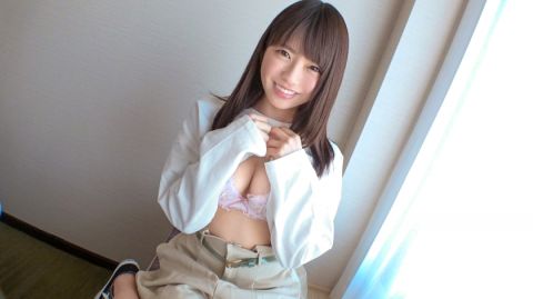 SIRO-4104 刚分手的18岁美少女为了攒钱同事体验真正的做爱下海担任女优