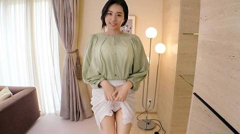 SIRO-4483 【初次拍摄】【背德湿润小屄】【全力口交】高身长苗条美人妻的念想爆发 吮吸他人肉棒才回忆起的内腔快感！应募素人初次AV摄影